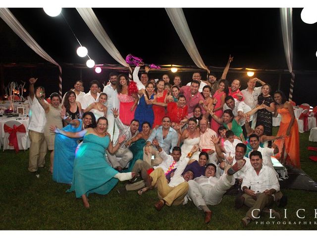 La boda de Karina y Carlos  en Huatulco, Oaxaca 44