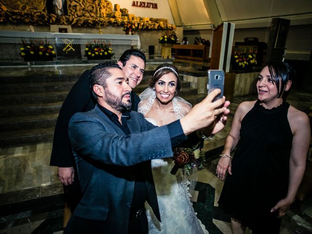 La boda de Alejandro y Gabriela en Naucalpan, Estado México 59