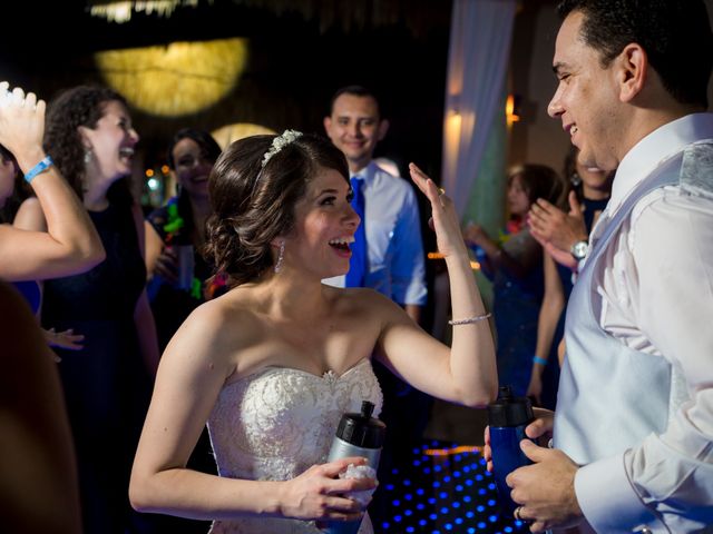 La boda de Hugo y Isis en Puerto Aventuras, Quintana Roo 23