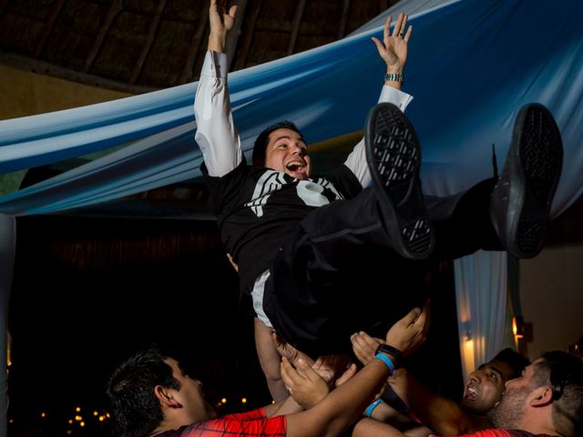 La boda de Hugo y Isis en Puerto Aventuras, Quintana Roo 25