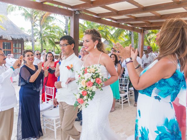 La boda de Alfonso y Raquel en Isla Mujeres, Quintana Roo 19