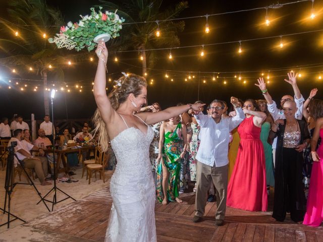 La boda de Alfonso y Raquel en Isla Mujeres, Quintana Roo 69