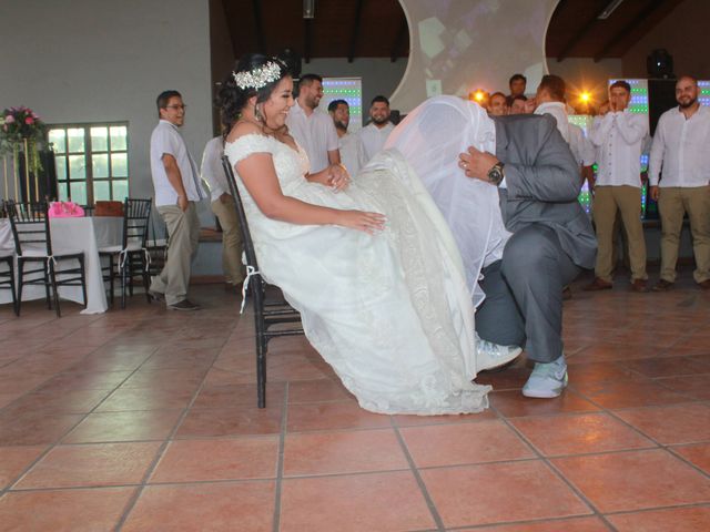 La boda de Marcos y Alice en Villa de Alvarez, Colima 31