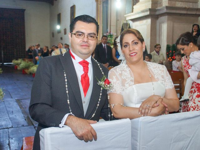 La boda de Miguel Ángel y Margarita en Pátzcuaro, Michoacán 14