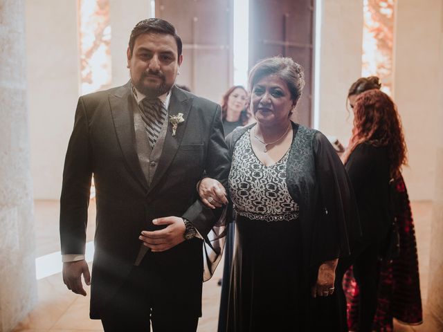La boda de Manuel y Montserrat en Saltillo, Coahuila 11