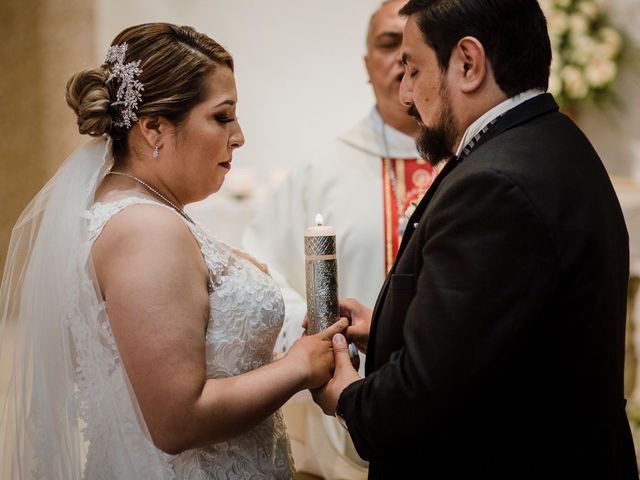 La boda de Manuel y Montserrat en Saltillo, Coahuila 23