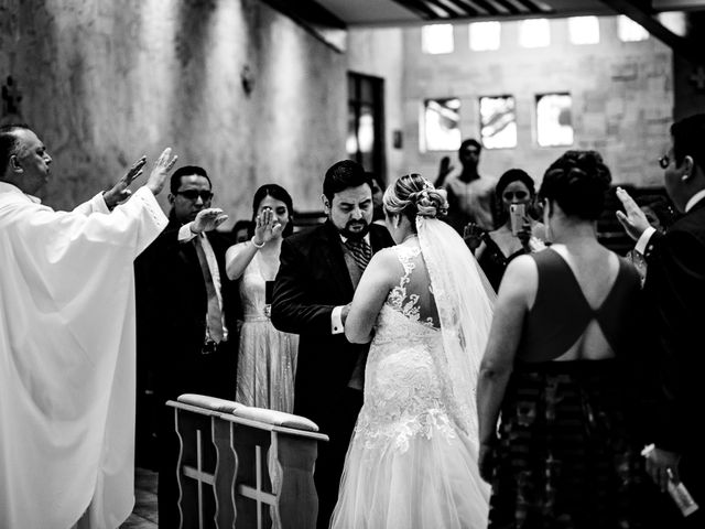 La boda de Manuel y Montserrat en Saltillo, Coahuila 24