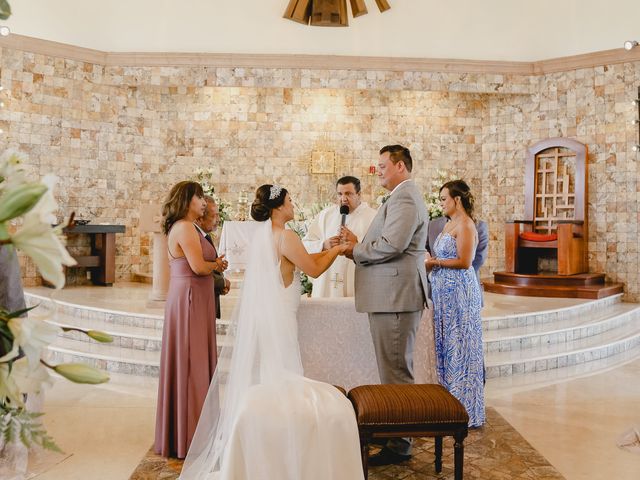 La boda de Chuy y Pao en Bahía de Banderas, Nayarit 31