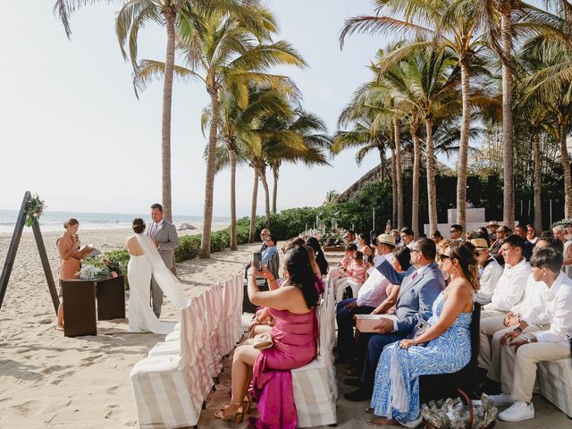 La boda de Chuy y Pao en Bahía de Banderas, Nayarit 39