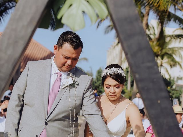 La boda de Chuy y Pao en Bahía de Banderas, Nayarit 40