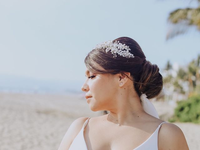 La boda de Chuy y Pao en Bahía de Banderas, Nayarit 54