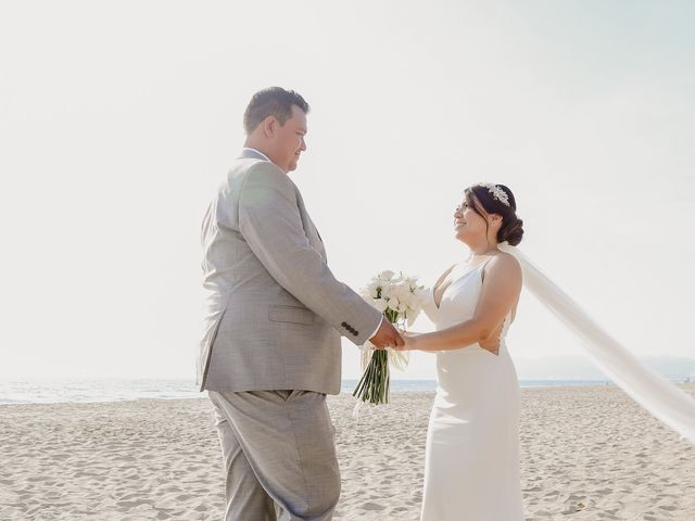 La boda de Chuy y Pao en Bahía de Banderas, Nayarit 55