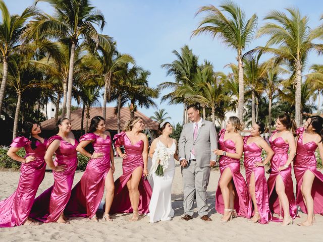 La boda de Chuy y Pao en Bahía de Banderas, Nayarit 57