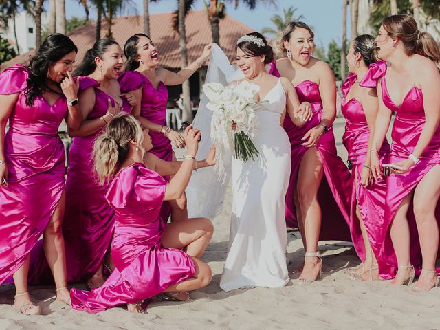 La boda de Chuy y Pao en Bahía de Banderas, Nayarit 58