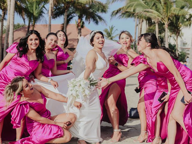 La boda de Chuy y Pao en Bahía de Banderas, Nayarit 59