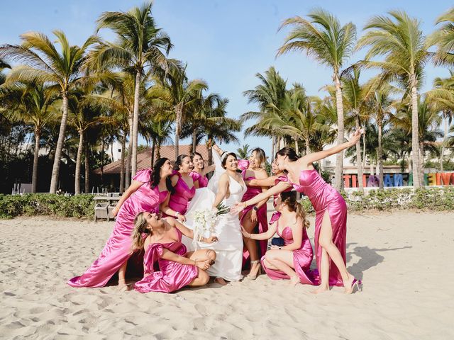 La boda de Chuy y Pao en Bahía de Banderas, Nayarit 63