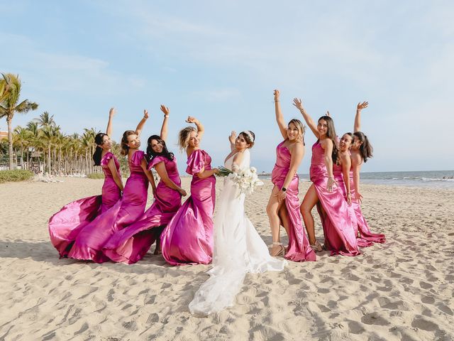 La boda de Chuy y Pao en Bahía de Banderas, Nayarit 67