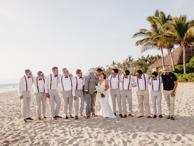 La boda de Chuy y Pao en Bahía de Banderas, Nayarit 70