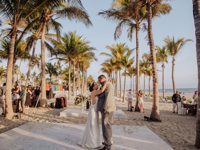 La boda de Chuy y Pao en Bahía de Banderas, Nayarit 93