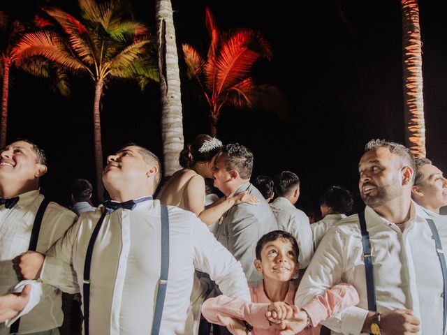 La boda de Chuy y Pao en Bahía de Banderas, Nayarit 105