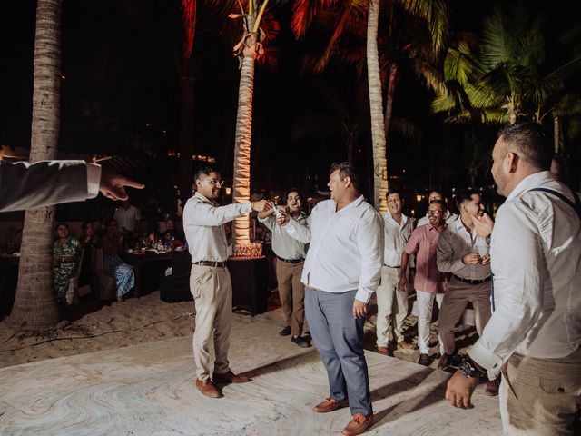 La boda de Chuy y Pao en Bahía de Banderas, Nayarit 109