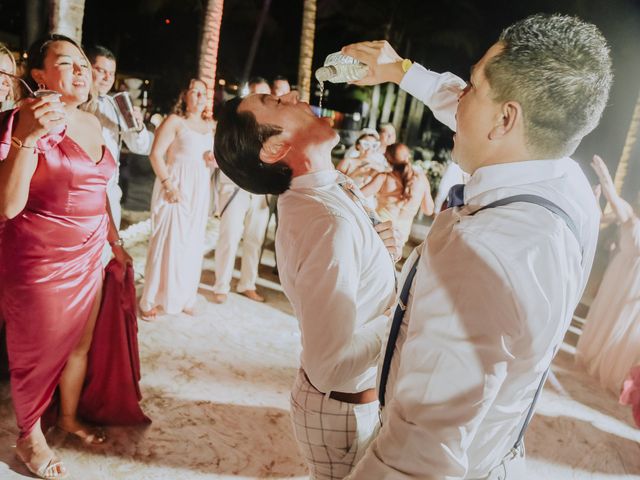 La boda de Chuy y Pao en Bahía de Banderas, Nayarit 112