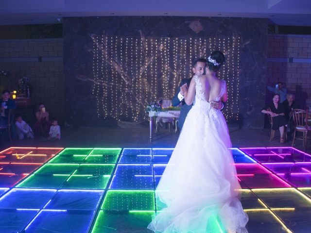 La boda de Erick y Ilce en Colima, Colima 9