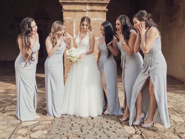 La boda de Lesly y Álex en Pátzcuaro, Michoacán 15