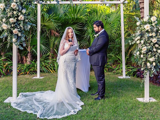 La boda de Noah Ahmed y Avery Myers en Playa del Carmen, Quintana Roo 51