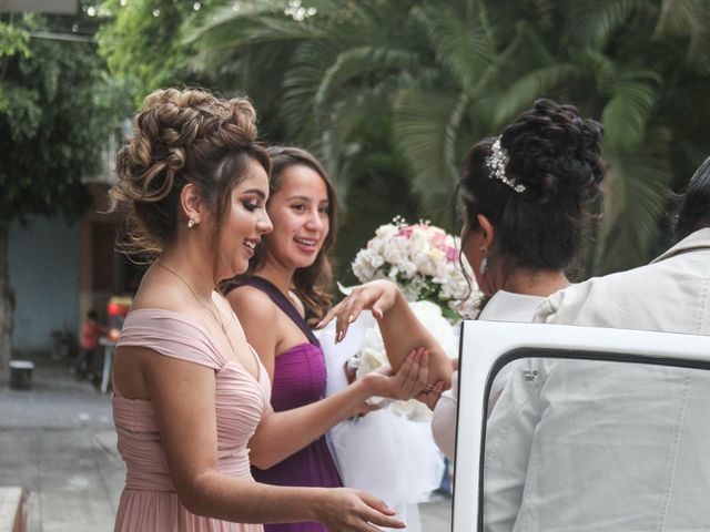 La boda de CRISTIAN y ESMERALDA en Guadalajara, Jalisco 36