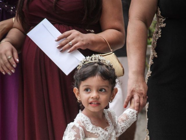 La boda de CRISTIAN y ESMERALDA en Guadalajara, Jalisco 37