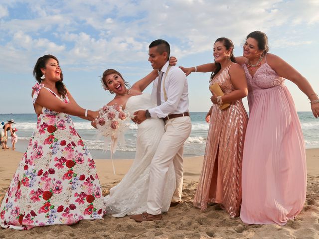 La boda de Christian y Yuliana en Ixtapa Zihuatanejo, Guerrero 29