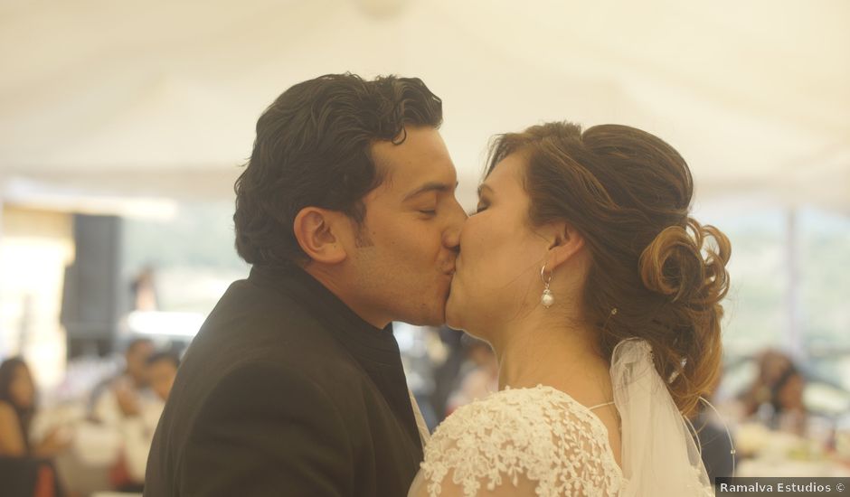 La boda de Gerardo y Sarahí en León, Guanajuato