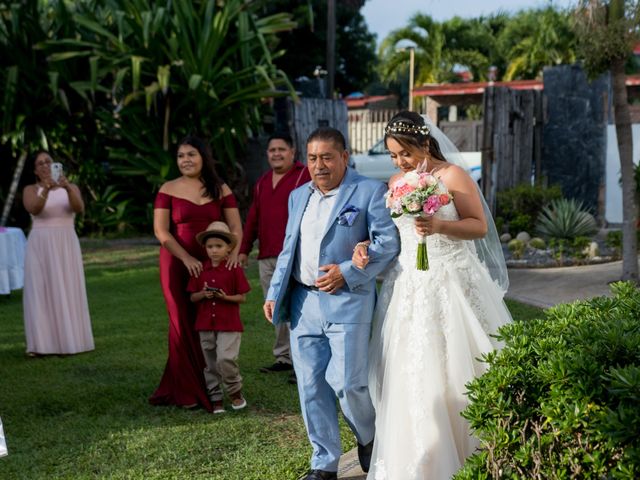 La boda de Brenda y Gustavo en Ixtapa Zihuatanejo, Guerrero 34