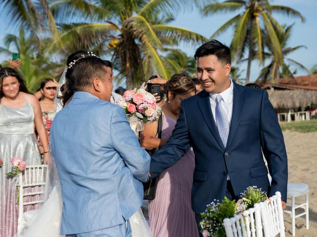 La boda de Brenda y Gustavo en Ixtapa Zihuatanejo, Guerrero 41