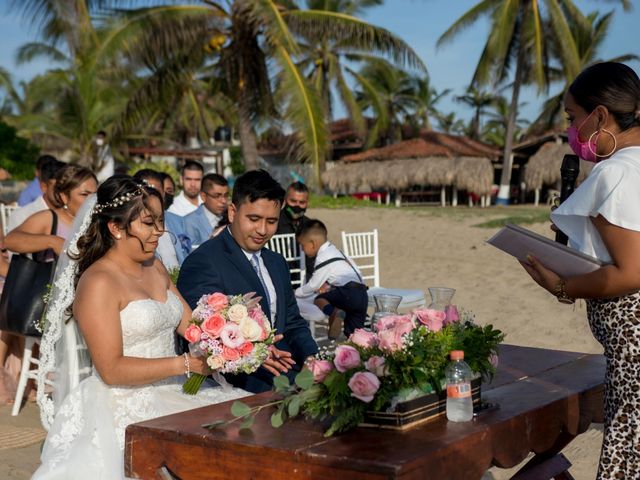 La boda de Brenda y Gustavo en Ixtapa Zihuatanejo, Guerrero 43