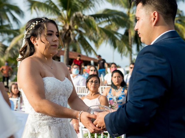 La boda de Brenda y Gustavo en Ixtapa Zihuatanejo, Guerrero 47
