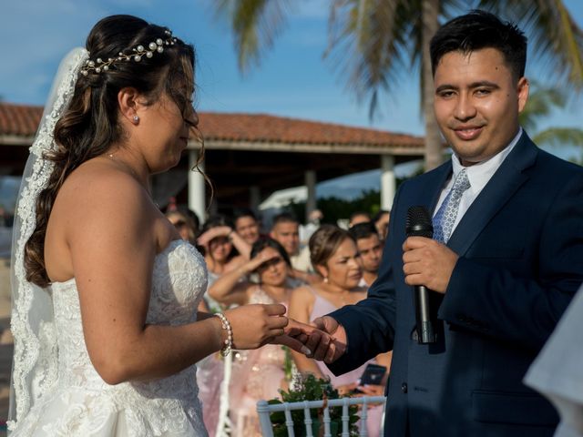 La boda de Brenda y Gustavo en Ixtapa Zihuatanejo, Guerrero 51