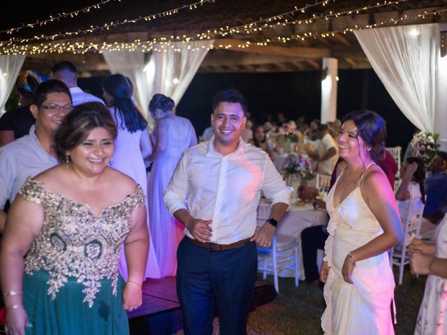 La boda de Brenda y Gustavo en Ixtapa Zihuatanejo, Guerrero 102