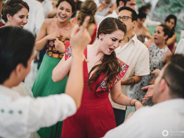 La boda de Efrén y Alexandra en Jiutepec, Morelos 64