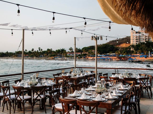 La boda de Martín y Claudia en Ixtapa Zihuatanejo, Guerrero 107