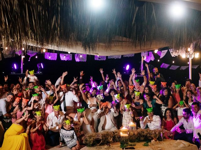 La boda de Martín y Claudia en Ixtapa Zihuatanejo, Guerrero 177