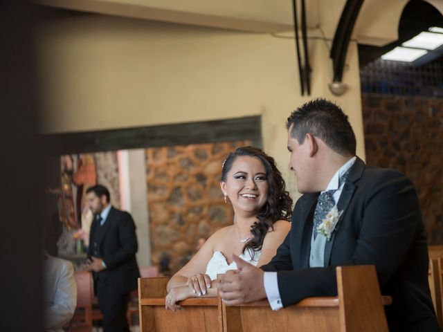 La boda de Horacio y Venus en San Felipe, Guanajuato 15