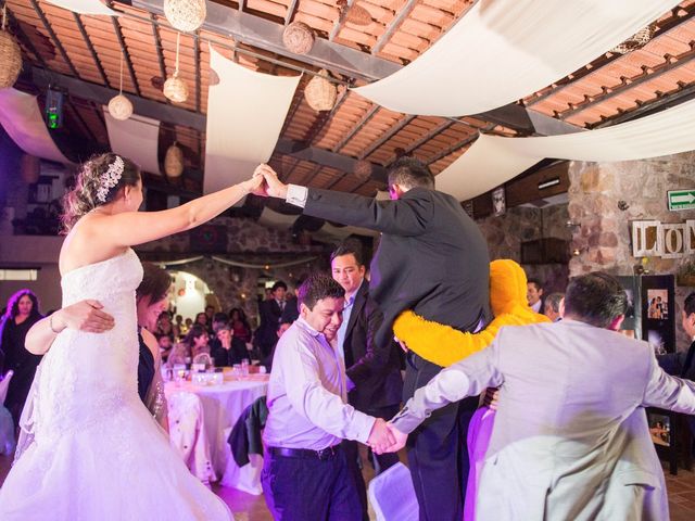 La boda de Horacio y Venus en San Felipe, Guanajuato 37