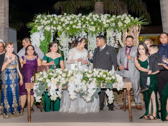 La boda de José y Mirian en Tangamandapio, Michoacán 23