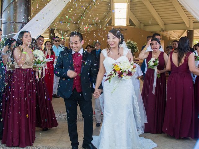La boda de Juan y Luisa en Ixtapa Zihuatanejo, Guerrero 11