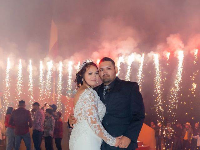 La boda de Karina y Julio en Ecuandureo, Michoacán 4