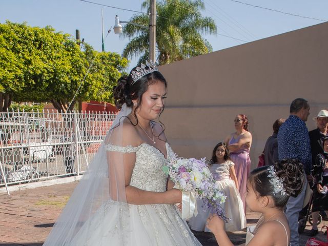 La boda de Karina y Julio en Ecuandureo, Michoacán 17