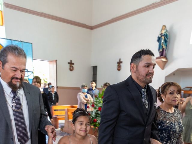 La boda de Karina y Julio en Ecuandureo, Michoacán 20