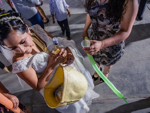 La boda de Eder y Yuliana en San Sebastián Tecomaxtlahuaca, Oaxaca 11